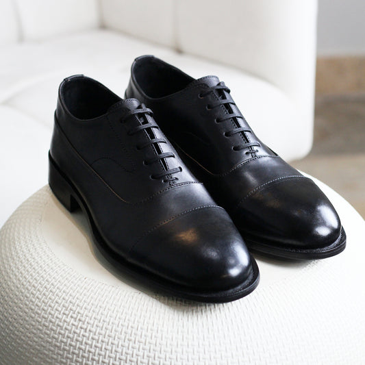 Goodyear welted black leather captoe Oxford shoes