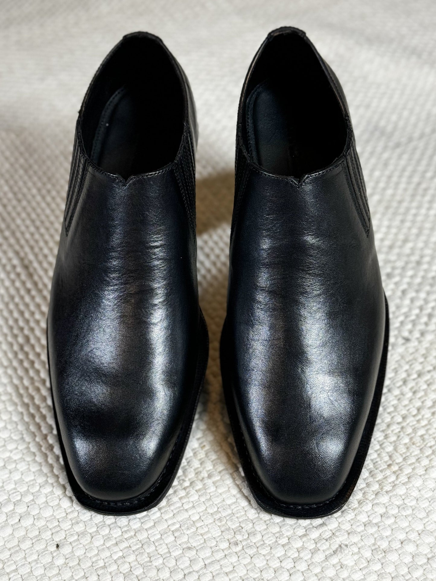 Goodyear Welted Sleek black Leather slipper loafers